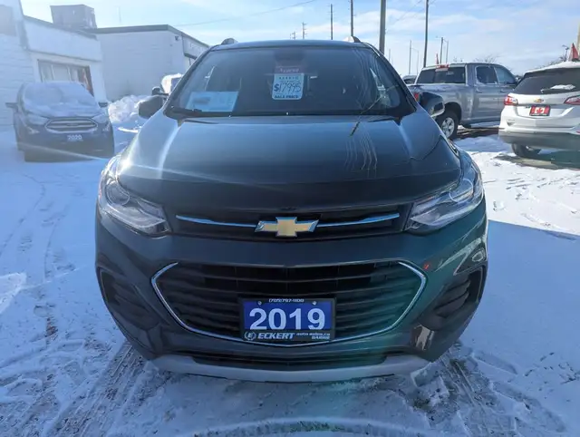 2019 Chevrolet Trax LT AWD WITH APPLE CARPLAY! - Photo 3