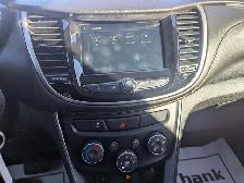 2019 Chevrolet Trax LT AWD WITH APPLE CARPLAY! - Photo 14