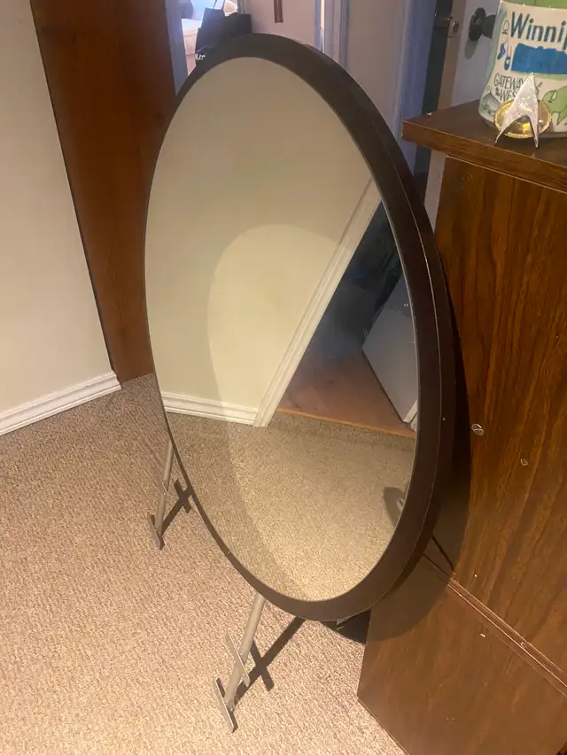 Downsizing... is there anything you need? - Photo 2