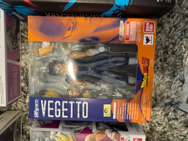 DBZ S h Figuarts mint never opened - Photo 4