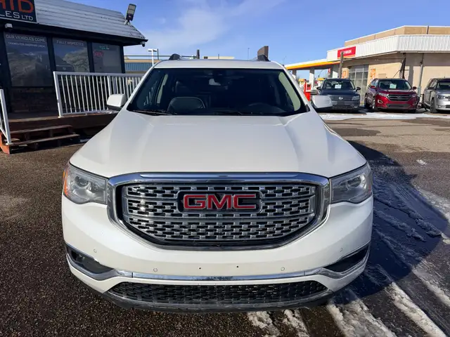 2017 GMC Acadia Denali 6 Passenger - Photo 3