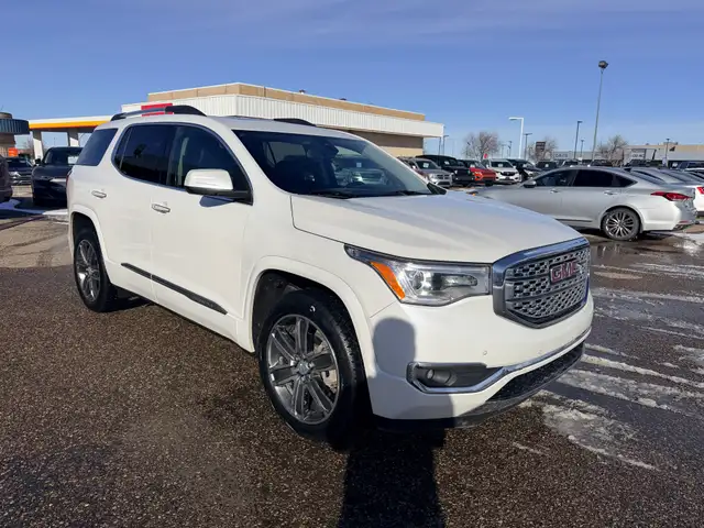 2017 GMC Acadia Denali 6 Passenger - Photo 5