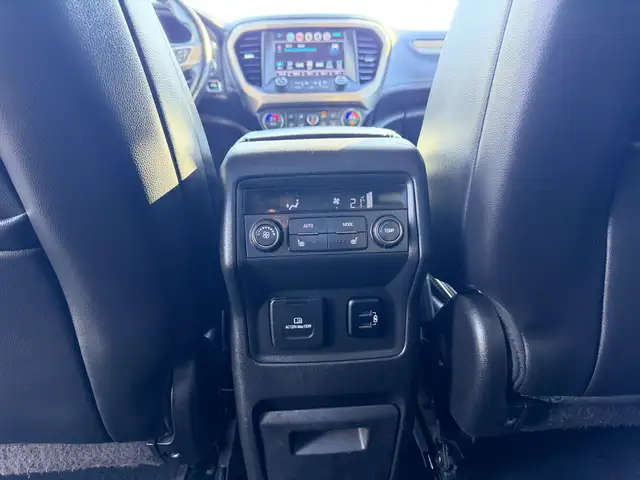 2017 GMC Acadia Denali 6 Passenger - Photo 19