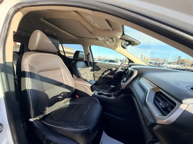 2017 GMC Acadia Denali 6 Passenger - Photo 21