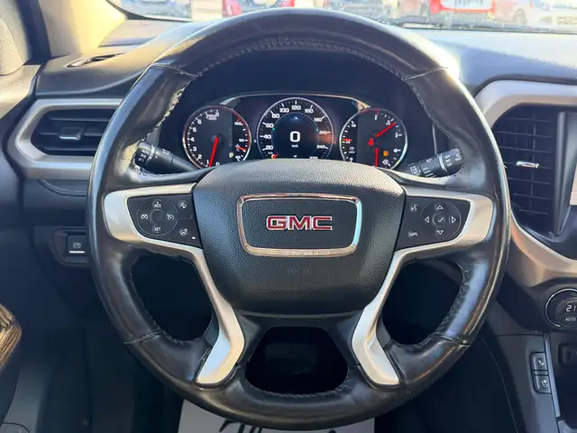 2017 GMC Acadia Denali 6 Passenger - Photo 23