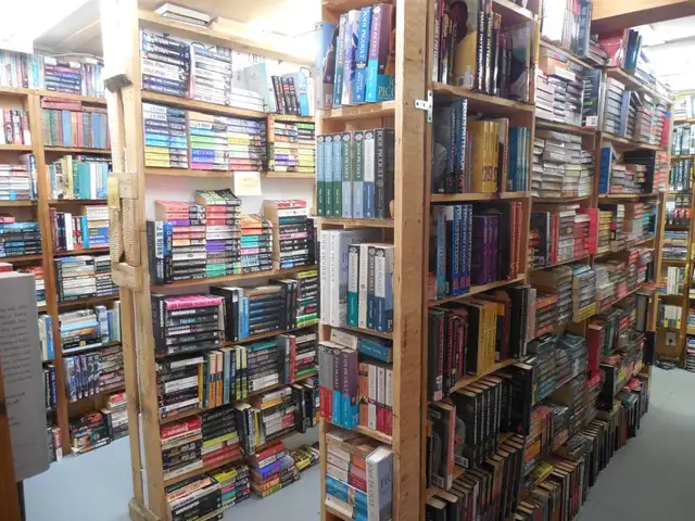 Books for a rainy day... - Photo 2