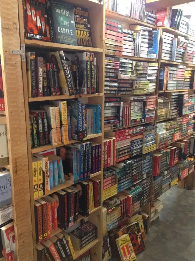 Books for a rainy day... - Photo 5