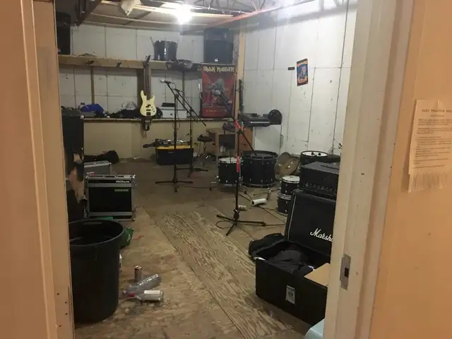 $660.00 / month BAND PRACTICE ROOM OR STORAGE