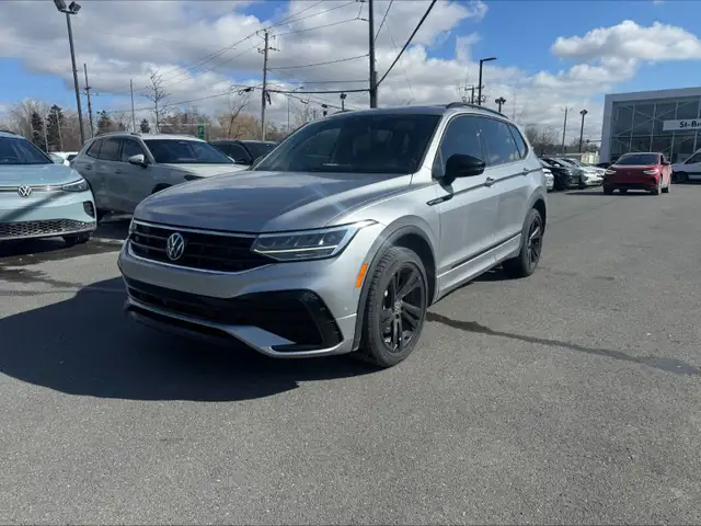 2023 Volkswagen Tiguan Comfortline R-Line | Black Edition | Toit