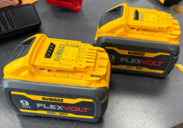 Dewalt 9AH Flexvolt Rechargeable Battery 20v/60v x2 Available