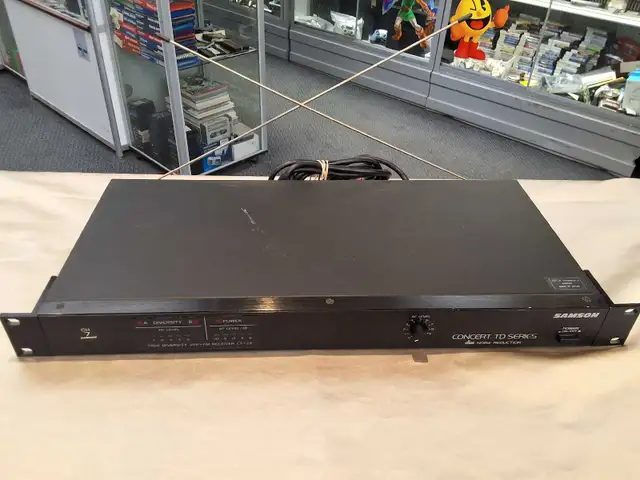 Samson CR-2X Concert TD Series DBX Noise Reduction