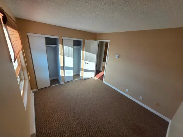 Spacious, Quiet, 2BR Available April 1st - Photo 2