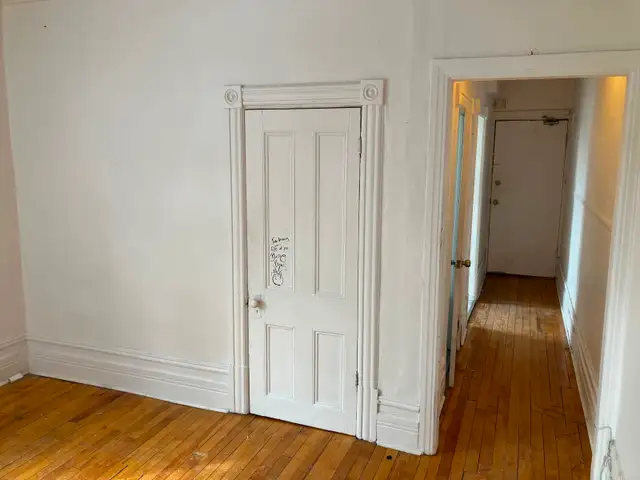 1 Bedroom Sandy Hill Apartment for Rent (508 Besserer St) - Photo 8