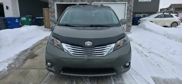 2011 Toyota Sienna AWD Limited