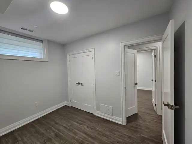 3 Bedroom 2 Washroom Lower Unit for Rent-$2599 Utilities - Photo 6