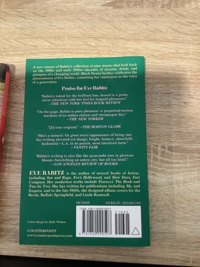 books 3 for 15 - Photo 3