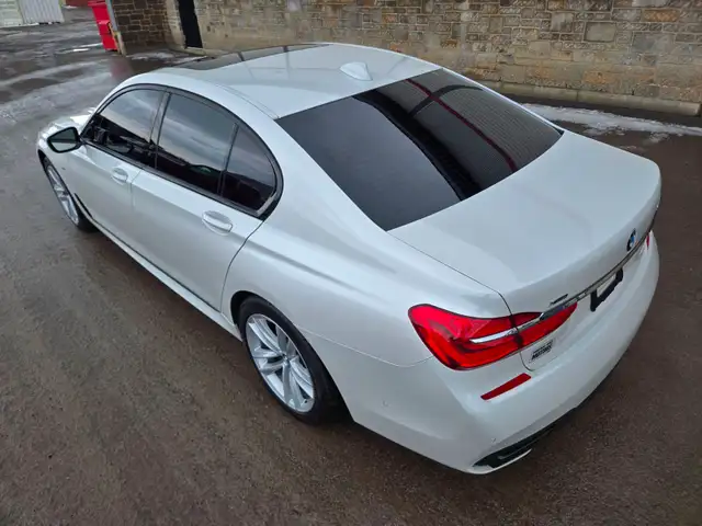 2016 BMW 7 Series 750i xDrive / M Package     / FULL LOAD Cuir N - Photo 7