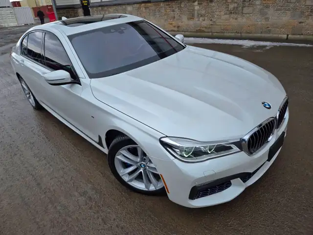 2016 BMW 7 Series 750i xDrive / M Package     / FULL LOAD Cuir N - Photo 12