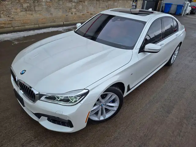 2016 BMW 7 Series 750i xDrive / M Package     / FULL LOAD Cuir N - Photo 16