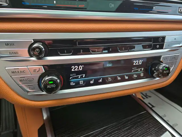2016 BMW 7 Series 750i xDrive / M Package     / FULL LOAD Cuir N - Photo 24