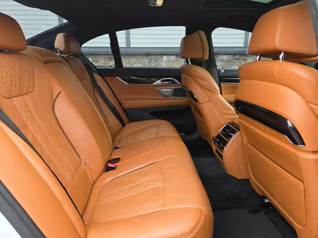 2016 BMW 7 Series 750i xDrive / M Package     / FULL LOAD Cuir N - Photo 27