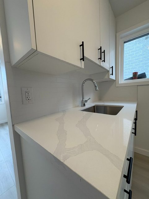 1 Bedroom Apartment For Lease