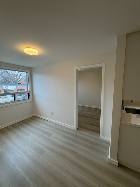 1 Bedroom Apartment For Lease - Photo 7