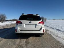2011 Subaru outback Premium - Photo 2
