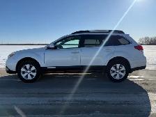 2011 Subaru outback Premium - Photo 4