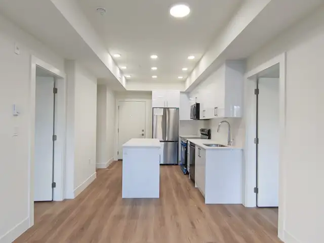 APARTMENT/CONDO ON RENT - Photo 3