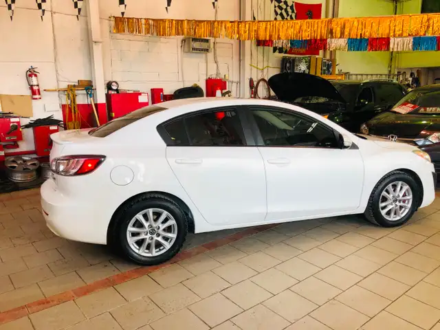 2010 MAZDA 3 GT 2.5/ JAMAIS ACCIDENTÉ/ TOIT/ XÉNON/SIÈGE CHAUFF/ - Photo 6