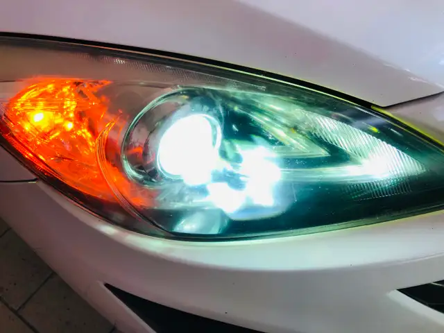 2010 MAZDA 3 GT 2.5/ JAMAIS ACCIDENTÉ/ TOIT/ XÉNON/SIÈGE CHAUFF/ - Photo 10