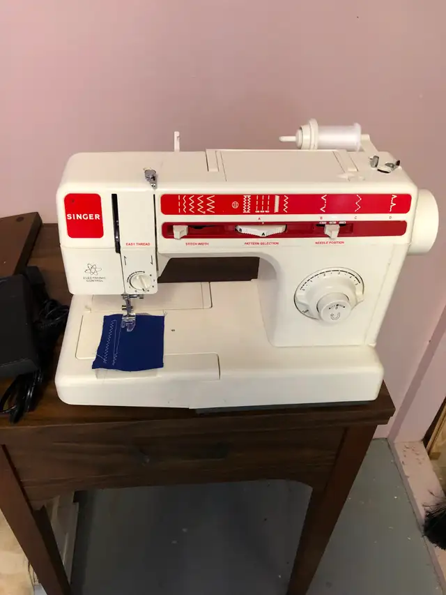Sewing Machine Singer