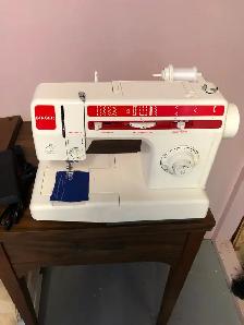 Sewing Machine Singer