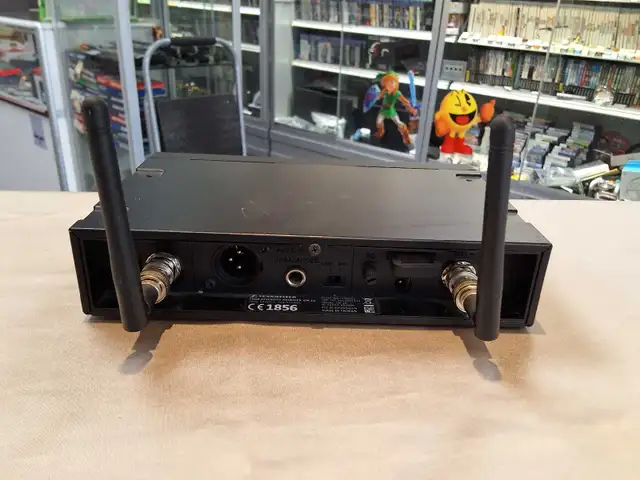 Sennheiser XS Wireless EM 10  True Diversity Reciever - NO AC - Photo 2