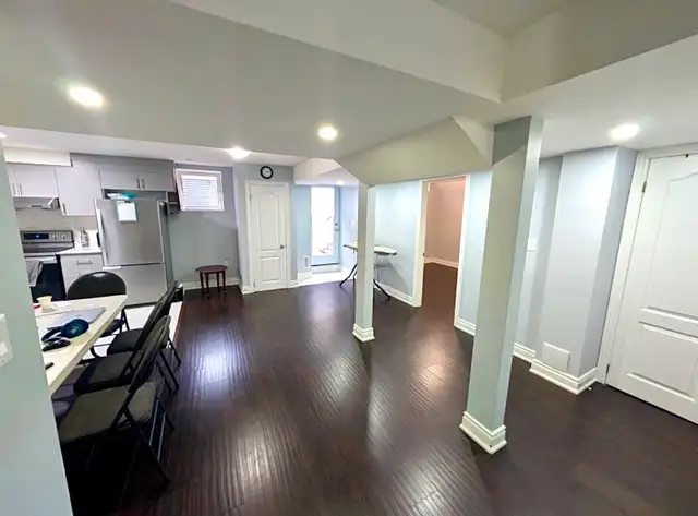 2 Bedroom 1 - Photo 3