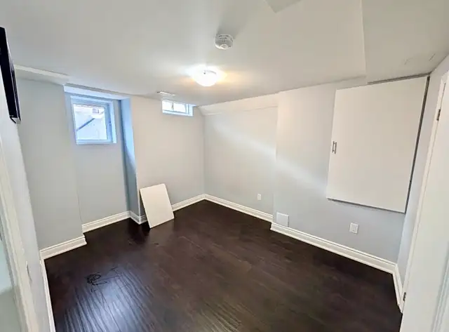 2 Bedroom 1 - Photo 6