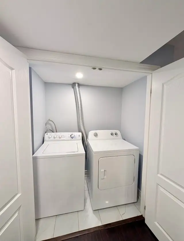 2 Bedroom 1 - Photo 8