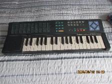 Yamaha Portasound PSS-140