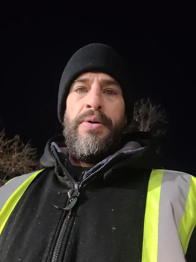 I am looking for cash jobs or full-time work