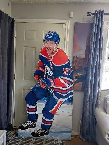 Connor McDavid txt (368) 885 5858 - Photo 3