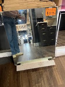 Clearance Countdown: LED Mirrors Going Fast! - Photo 3
