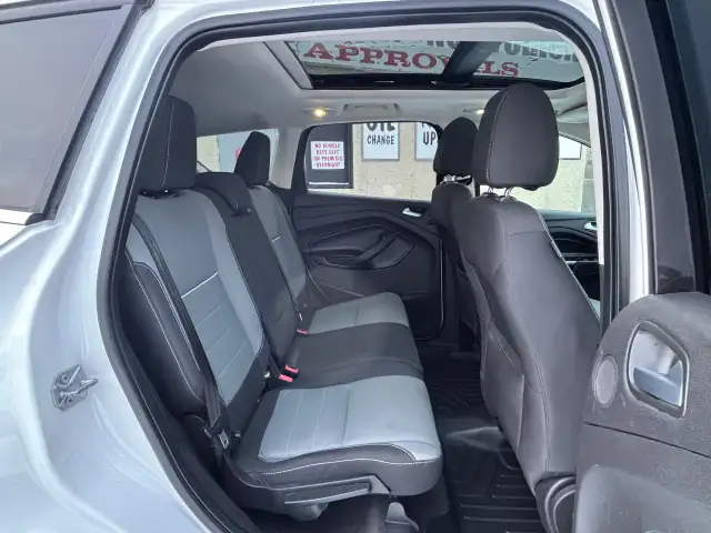 2014 Ford Escape 4WD 4dr SE - Photo 14
