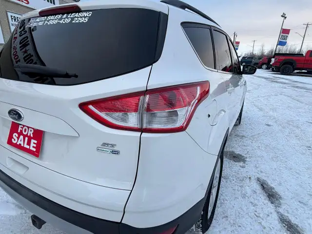 2014 Ford Escape 4WD 4dr SE - Photo 17