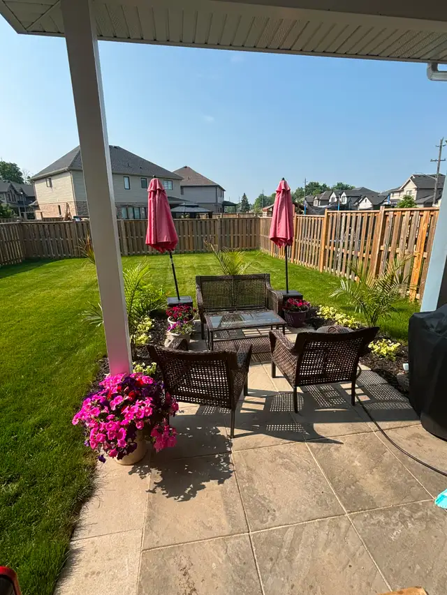 Thundering Waters, Niagara House for Rent - Photo 2