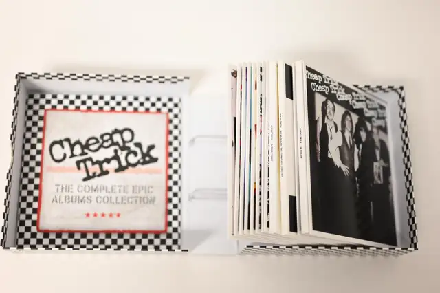 CD Cheap Trick The Complete Epic Albums Collection like new - Photo 6