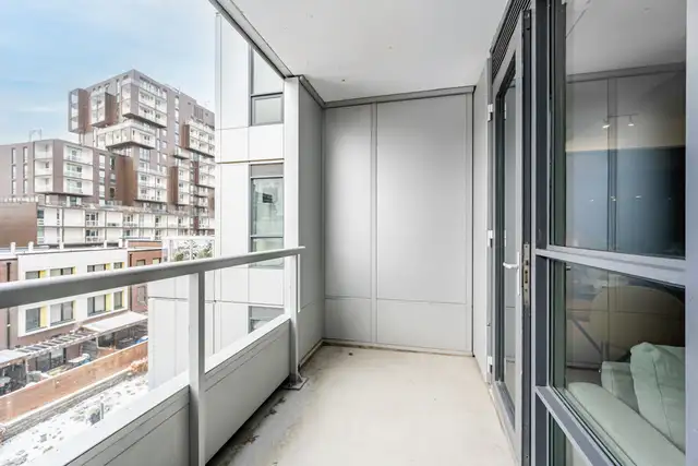 Spacious 600SF 1BR condo available May 1st 2026 Spadina/Queen W - Photo 10