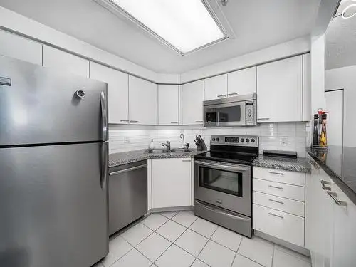 ROOMS AVAILABLE – DOWNTOWN VANCOUVER HIGH-RISE - Photo 5