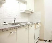 ROOMS AVAILABLE – DOWNTOWN VANCOUVER HIGH-RISE - Photo 6