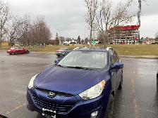 2014 Blue Hyundai - Photo 4